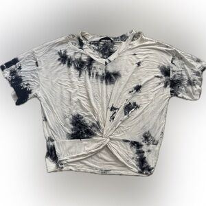 SHEIN Black and White Tie-Dye Knot Tee